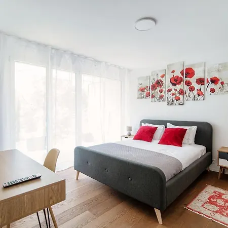 Lägenhet Linda Terrace By Quokka 360 - Modern One-bedroom Flat With Sun Terrace *