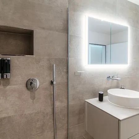 Linda Terrace By Quokka 360 - Modern One-bedroom Flat With Sun Terrace * Locarno