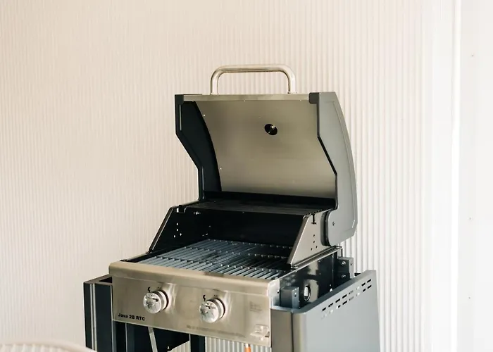 Linda Terrace By Quokka 360 - Modern One-bedroom Flat With Sun Terrace Apartman *