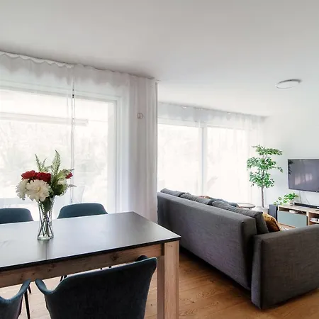 Linda Terrace By Quokka 360 - Modern One-bedroom Flat With Sun Terrace Daire