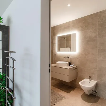 Daire Linda Terrace By Quokka 360 - Modern One-bedroom Flat With Sun Terrace Locarno